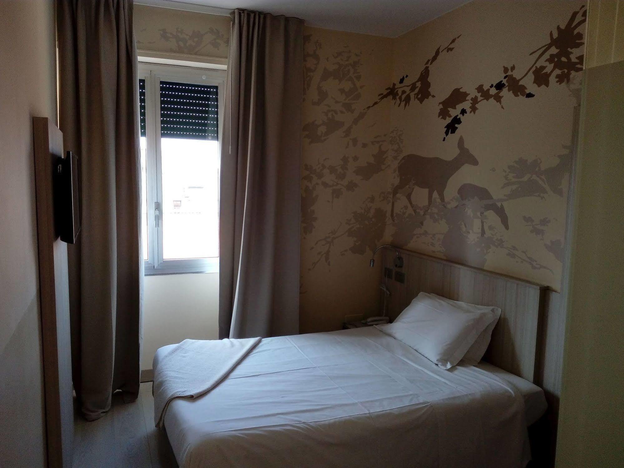 Milan Airport Malpensa Hotel Astoria Gallarate מראה חיצוני תמונה